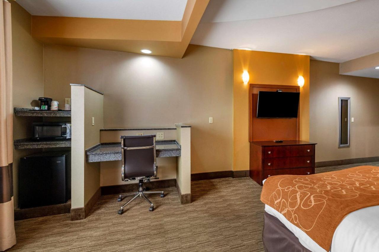 Comfort Suites Perrysburg - Toledo South Экстерьер фото